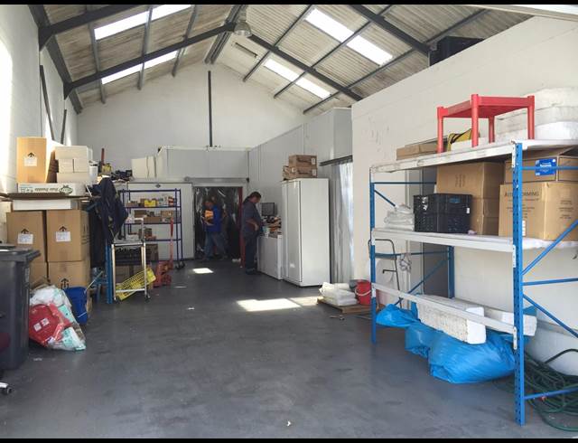 181M² FACTORY TO LET IN AIRPORT INDUSTRIA