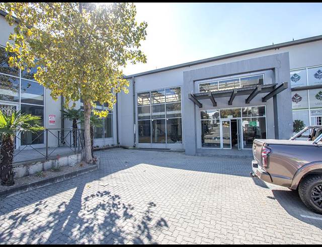 1,650M² WAREHOUSE TO LET IN KYA SANDS