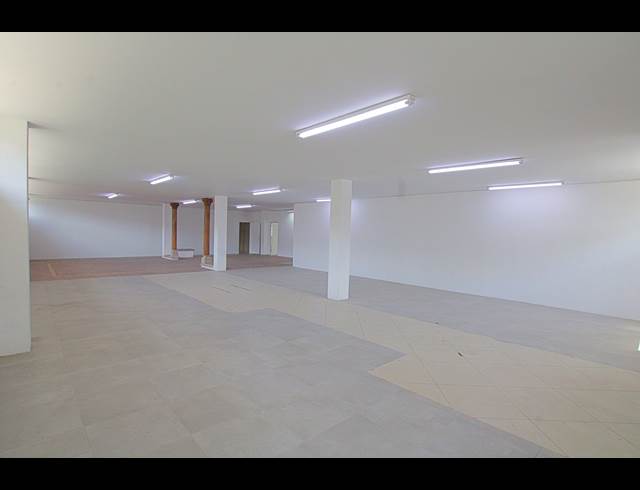 699M² WAREHOUSE TO LET IN KYA SANDS
