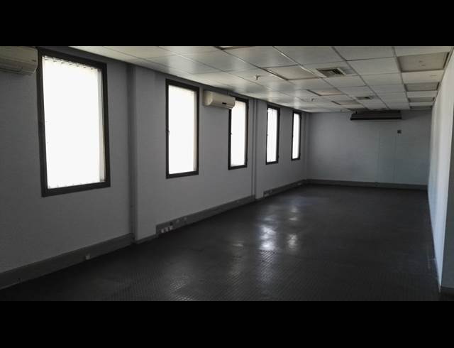 4,220M² WAREHOUSE TO LET IN JET PARK