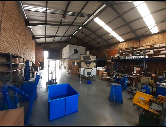 385M² WAREHOUSE TO LET IN PRINCESS AH