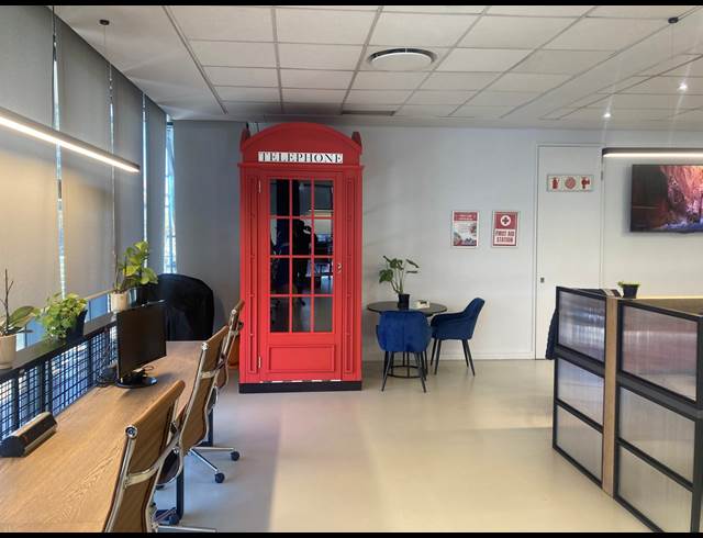 441.30M² OFFICE TO LET IN BRYANSTON