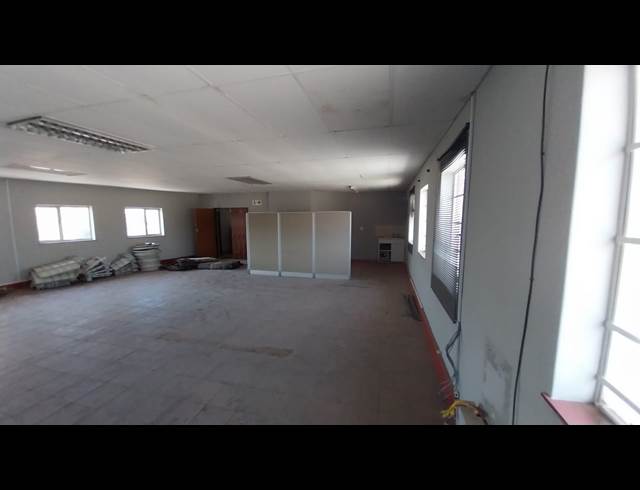 160M² OFFICE TO LET IN KOEDOESPOORT INDUSTRIAL