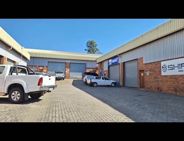 206M² OFFICE TO LET IN RIVERSIDE PARK