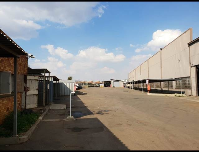 22,444M² WAREHOUSE TO LET IN ISANDO