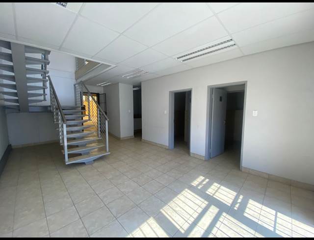 609M² WAREHOUSE TO LET IN LINBRO PARK