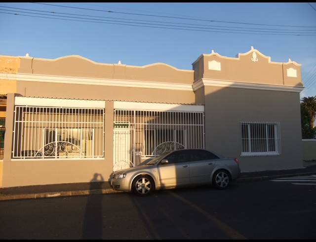 2 bed property to rent in OBSERVATORY