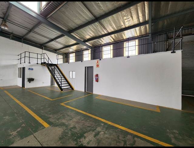 335M² WAREHOUSE TO LET IN DENVER