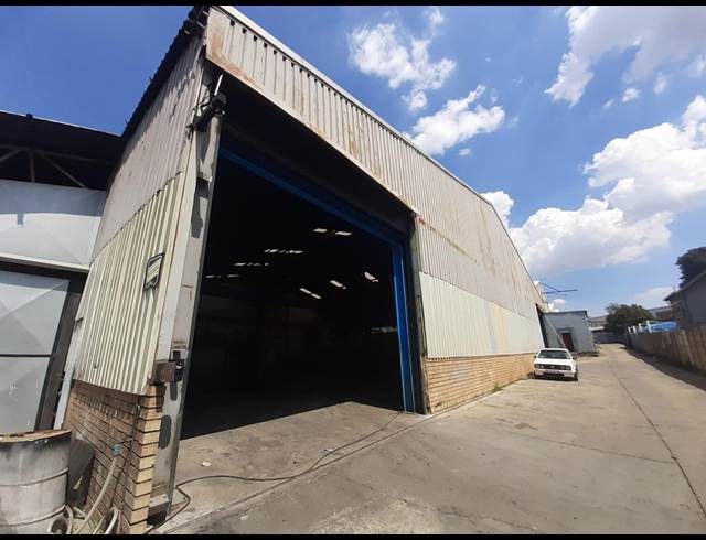 950M² WAREHOUSE TO LET IN EASTLEIGH