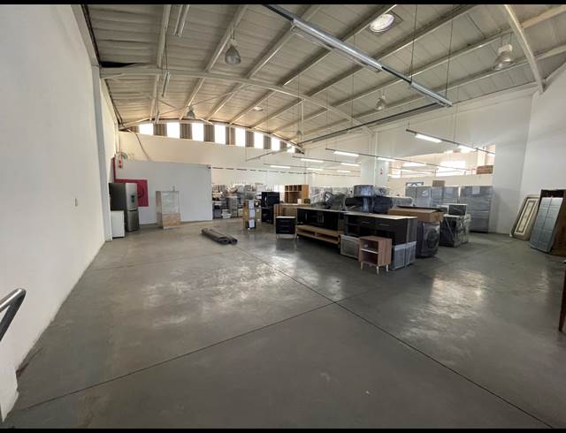 445M² WORKSHOP TO LET IN HUGHES
