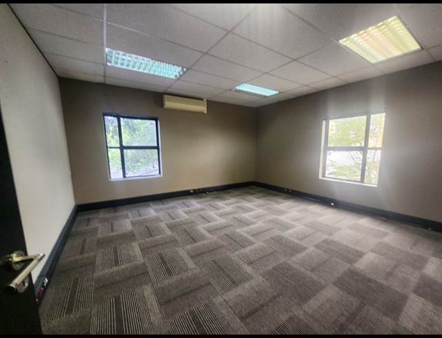 574.49M² OFFICE TO LET IN NOORDWYK