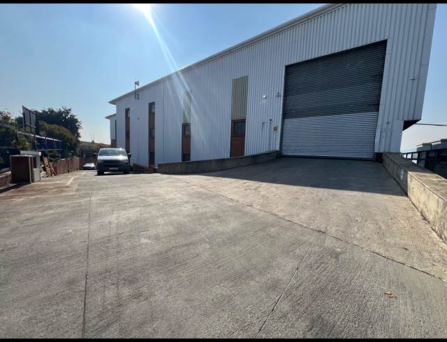 1,795M² WAREHOUSE TO LET IN STRIJDOMPARK