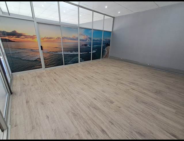 2,248M² SHOWROOM TO LET IN DUNCANVILLE