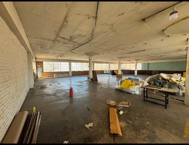 1,850M² WAREHOUSE TO LET IN BOOYSENS RESERVE