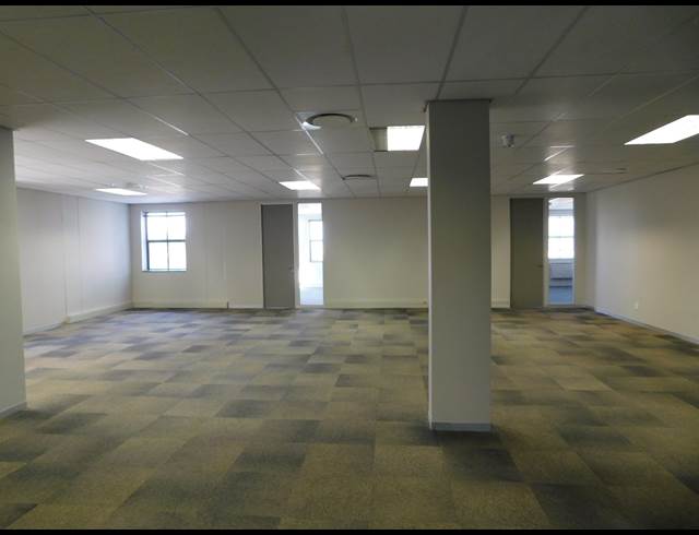412M² OFFICE TO LET IN ILLOVO