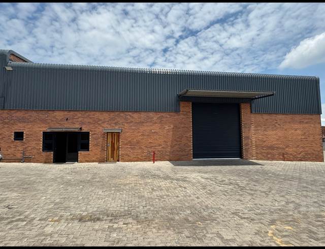 1,162M² WAREHOUSE TO LET IN ORMONDE