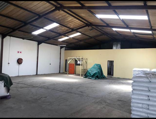 375M² WAREHOUSE TO LET IN BOKSBURG EAST