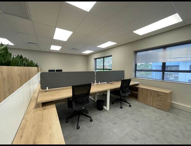 2,168M² OFFICE TO LET IN BRYANSTON