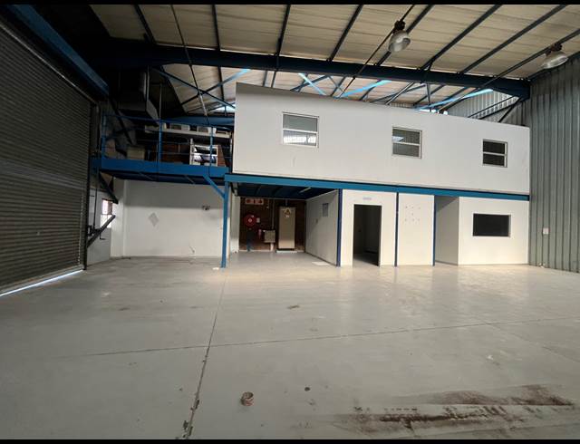 509M² WAREHOUSE TO LET IN SEBENZA