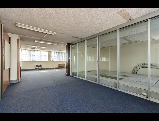 9,946M² WAREHOUSE TO LET IN WYNBERG