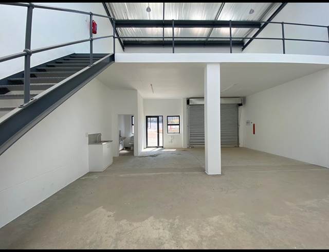 127M² WAREHOUSE RENTED IN BARBEQUE DOWNS