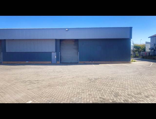 1,233M² WAREHOUSE TO LET IN LINBRO PARK