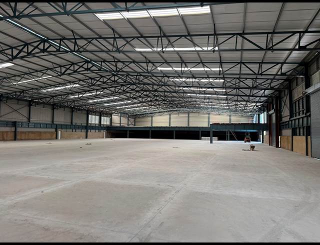 5,000M² WAREHOUSE TO LET IN ANDERBOLT