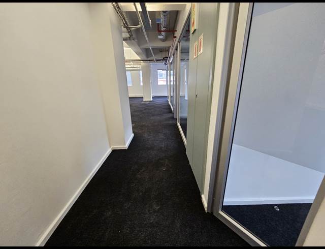 505M² OFFICE TO LET IN WOODSTOCK