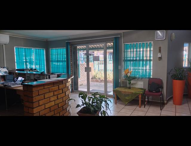 687M² BUILDING TO LET IN NELSPRUIT INDUSTRIAL