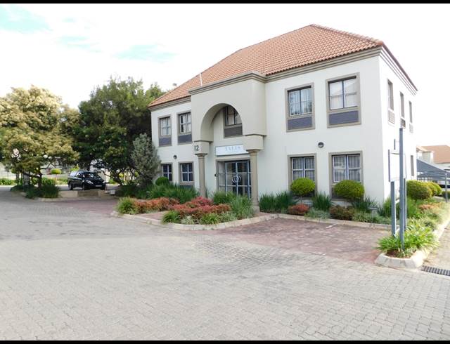 119M² OFFICE TO LET IN FERNDALE