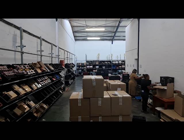 264M² WAREHOUSE TO LET IN DIEP RIVER