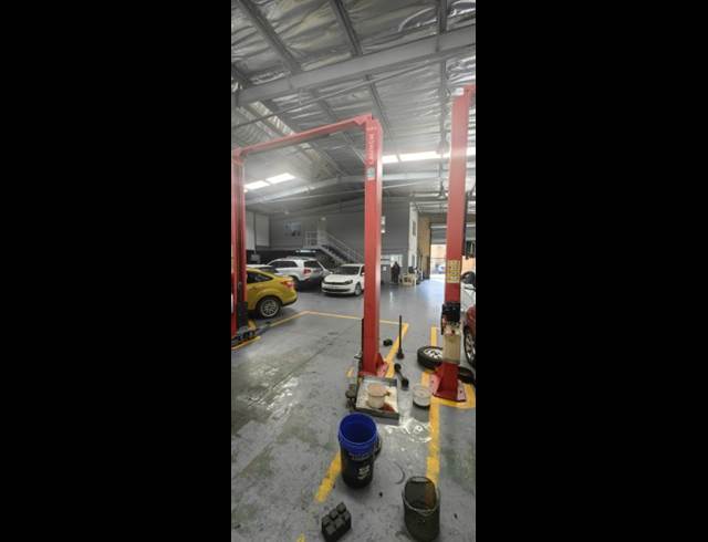 478M² WAREHOUSE TO LET IN SUNNYROCK