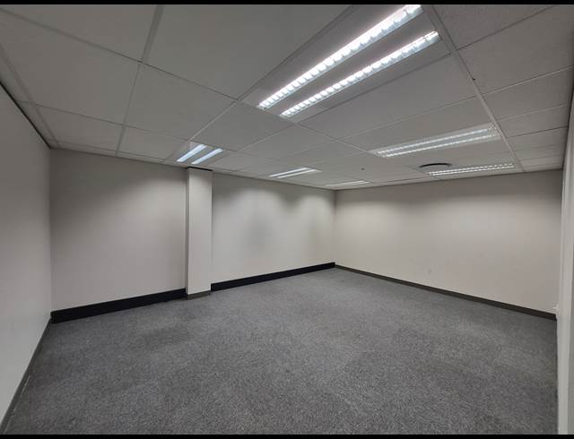 675M² OFFICE TO LET IN SANDTON CENTRAL