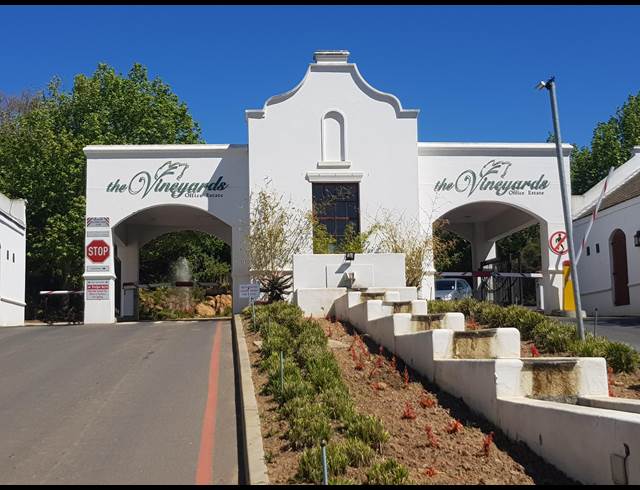202M² OFFICE TO LET IN TYGER VALLEY