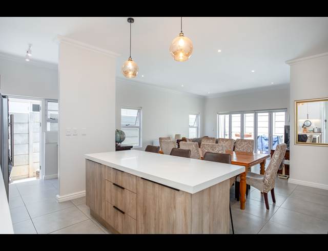 3 BEDROOM HOUSE RENTED IN LANGEBERG RIDGE