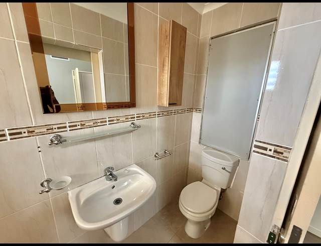 1 BEDROOM APARTMENT TO LET IN UMHLANGA RIDGE