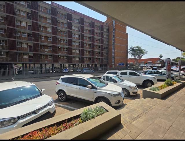 82M² OFFICE TO LET IN RIETFONTEIN