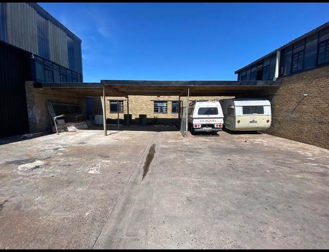 950M² WAREHOUSE TO LET IN ATHLONE