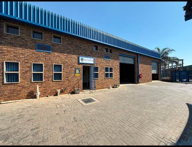 335M² WAREHOUSE TO LET IN LASER PARK