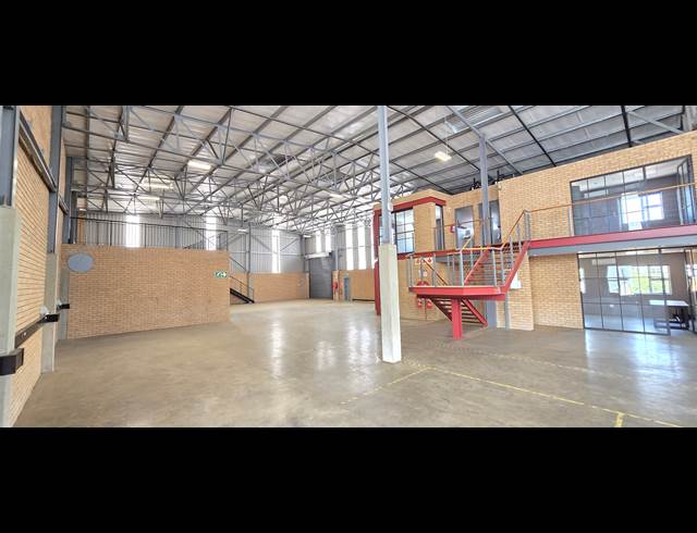 961M² WAREHOUSE TO LET IN LASER PARK