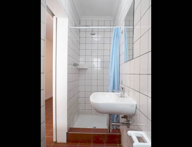 2 bed property to rent in SCHOTSCHE KLOOF