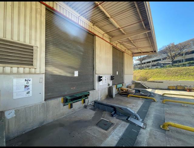 11,925M² WAREHOUSE TO LET IN HALFWAY HOUSE