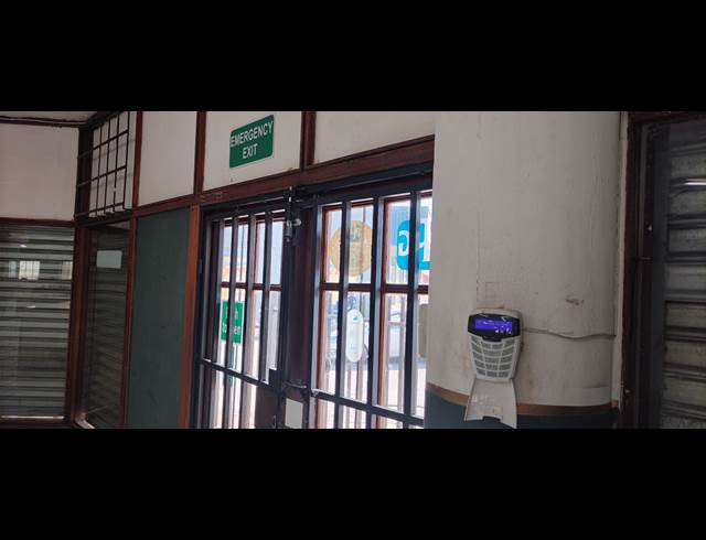 388M² WORKSHOP TO LET IN SONHEUWEL