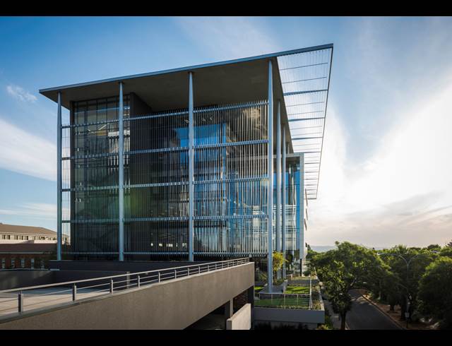 673M² OFFICE TO LET IN ROSEBANK