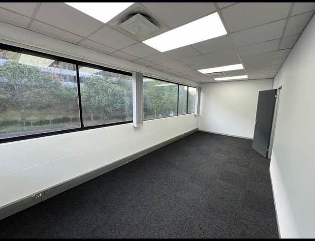 134.10M² OFFICE TO LET IN WESTVILLE