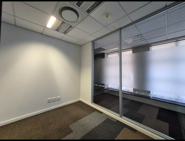 177M² OFFICE TO LET IN ILLOVO