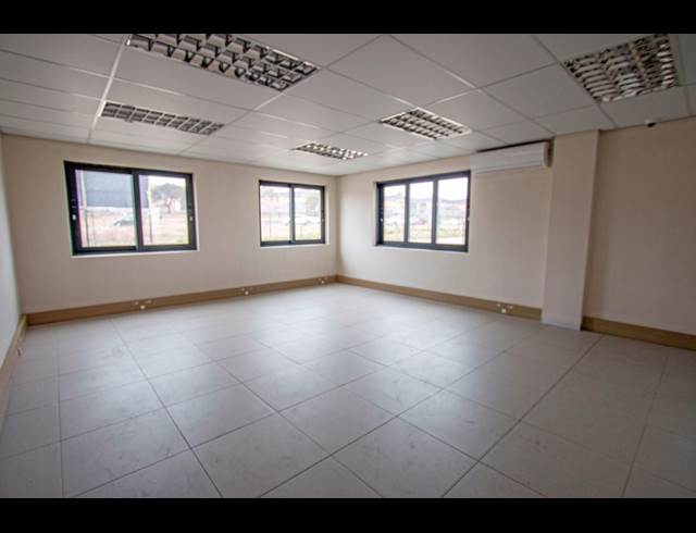 4,314M² WAREHOUSE TO LET IN KYA SANDS