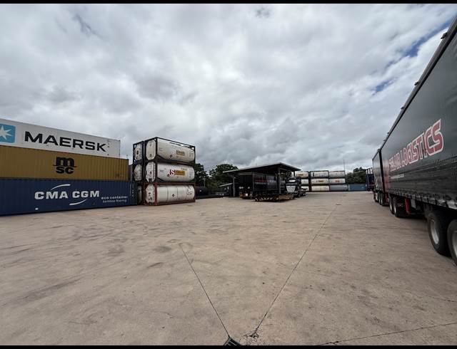 18,865M² WAREHOUSE TO LET IN PROSPECTON INDUSTRIAL