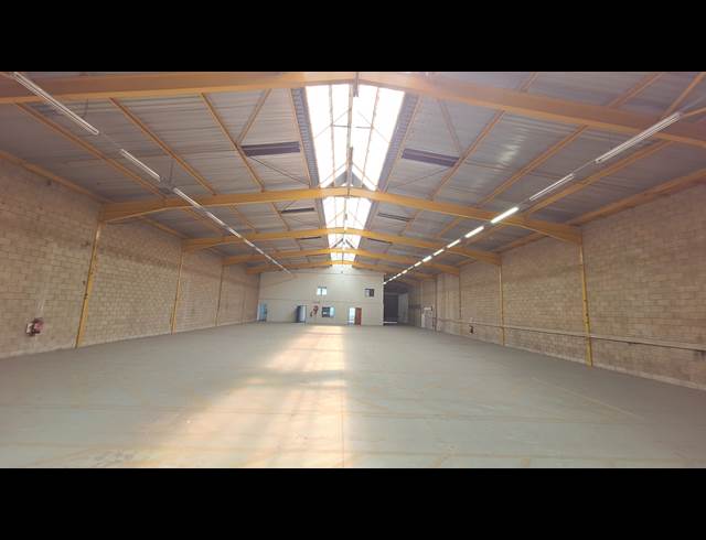 1,046M² WAREHOUSE TO LET IN ROBERTVILLE