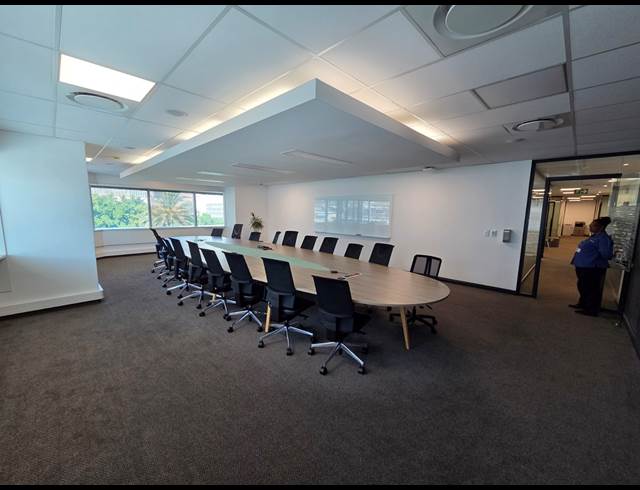 1,400M² OFFICE TO LET IN CAPE TOWN CITY CENTRE